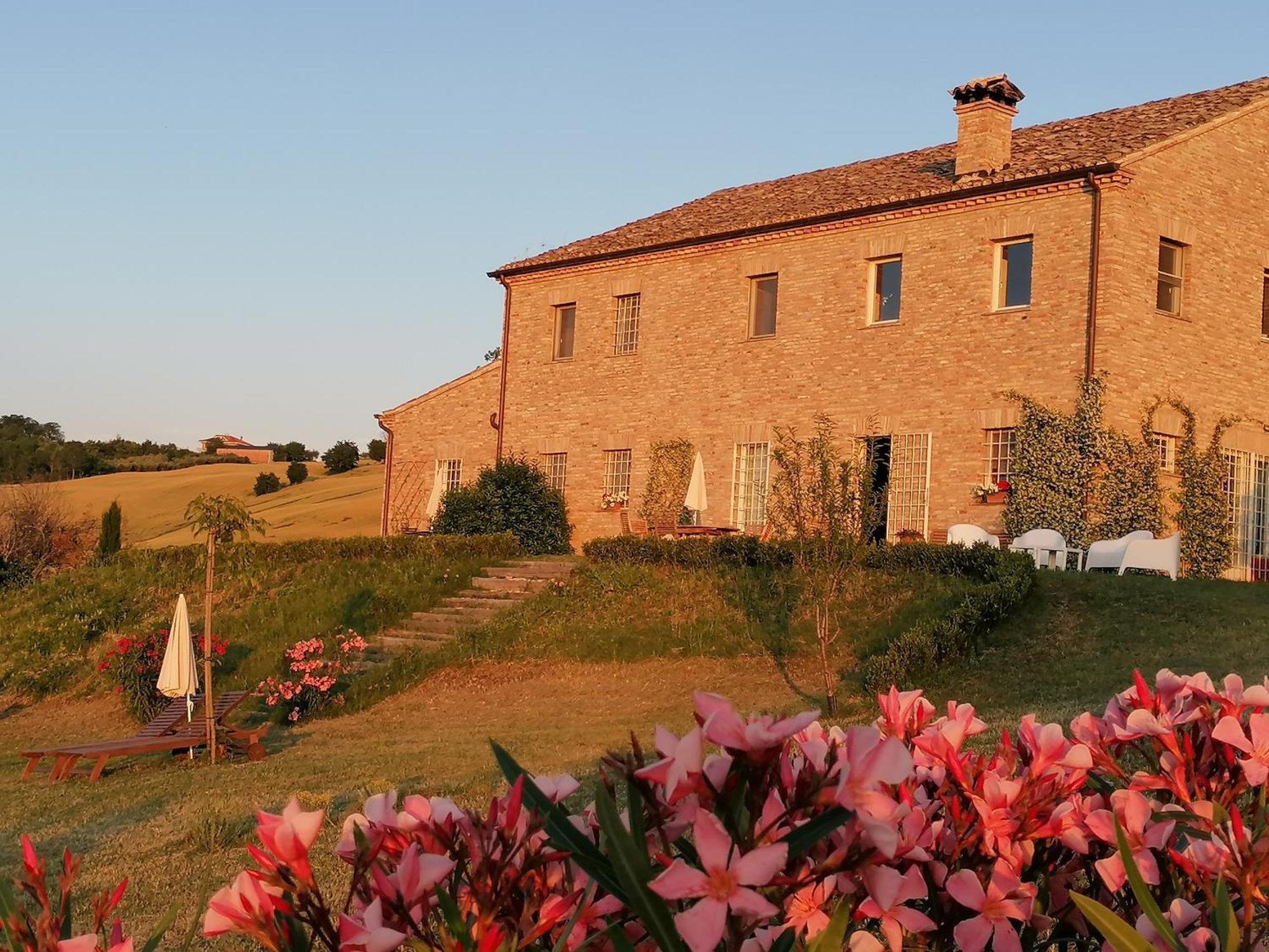 Il Giardino Nella Valle Belvedere Ostrense Экстерьер фото